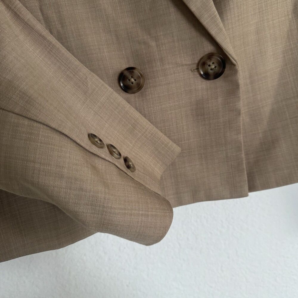 NEW Express Blazer Women's Tan Beige Sz M Cropped Double Breasted Shoulder Pads - Picture 4 of 16